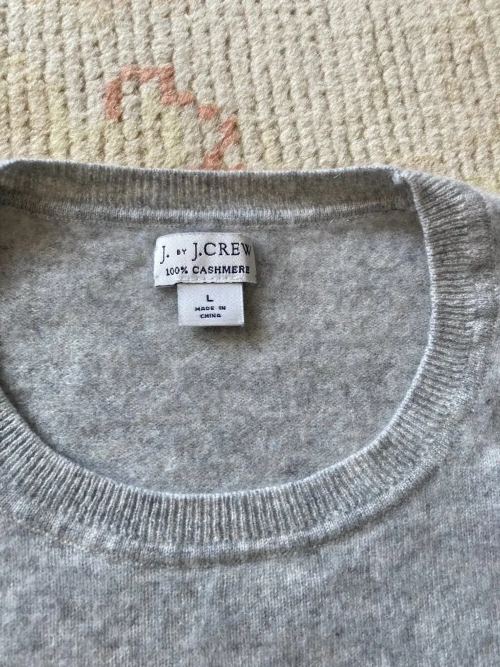 J Crew 100% Cashmere Tee, Light Gray, size large - Picture 3 of 6